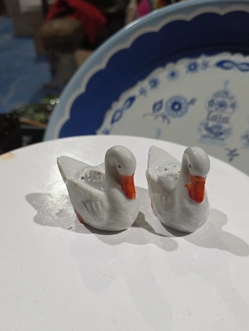Vintage White Porcelain Swan Salt and Pepper Shakers - White/Orange Japan